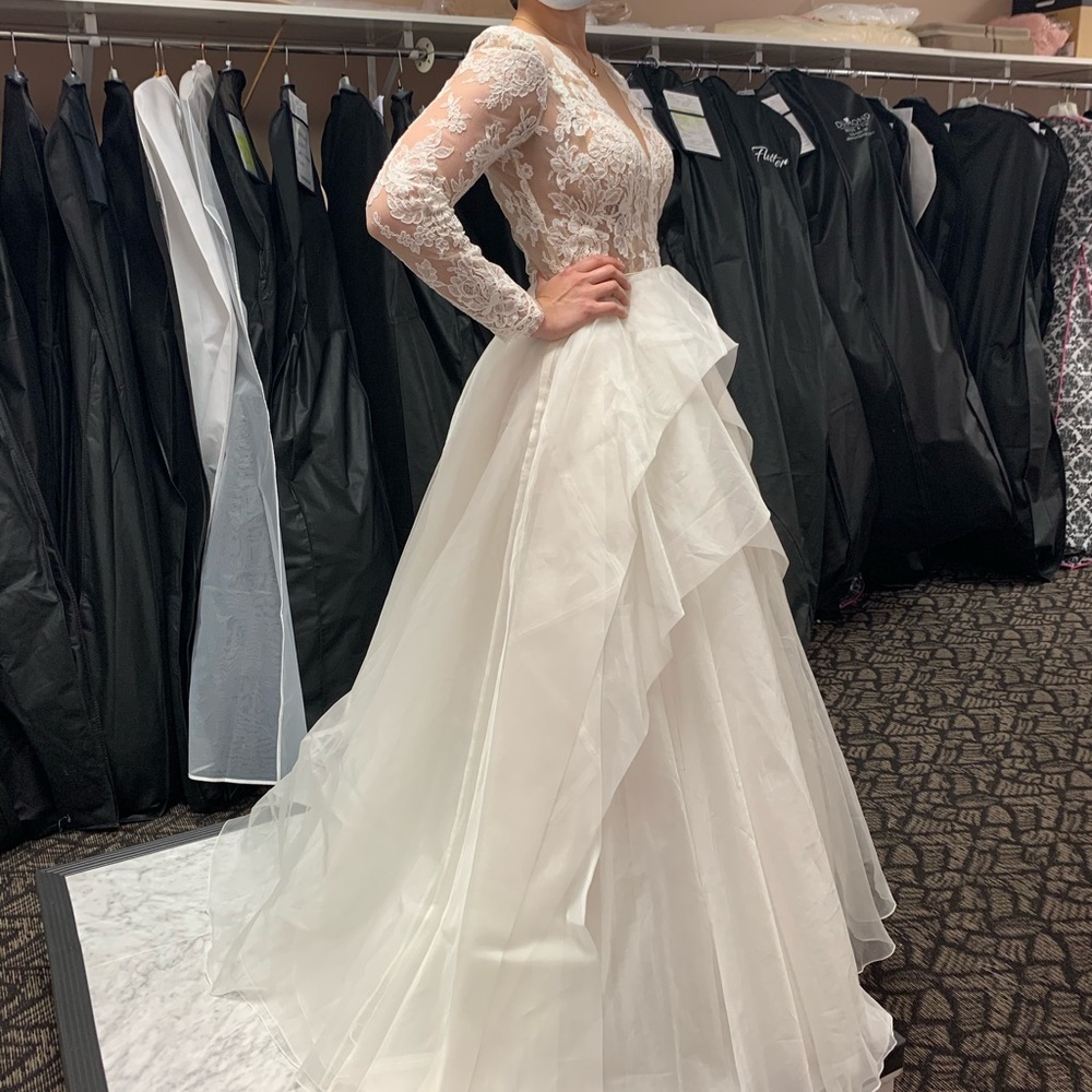 Jenny Yoo Valentina Wedding Dress- Never Worn!!!